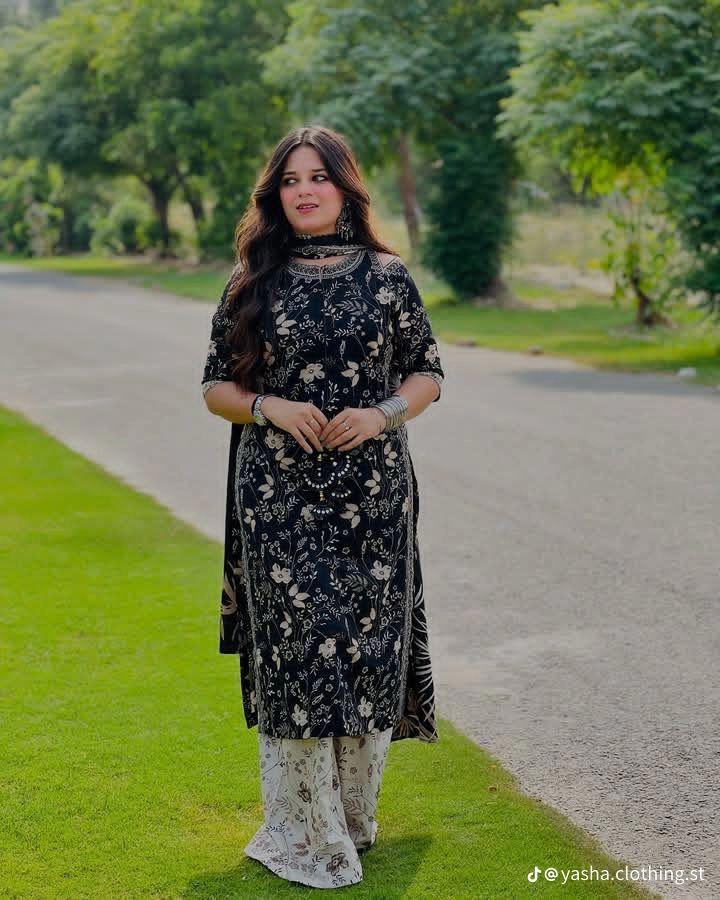BINSAEED 3PC Khaddar Collection β Printed Winter Suits