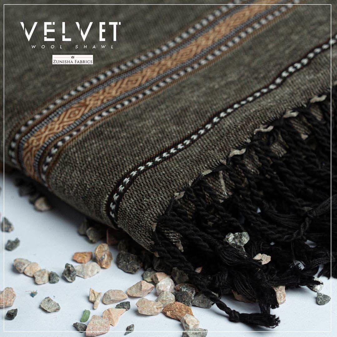 Men’s Velvet Shawl – Luxury Winter Collection with Border Work & Tassels