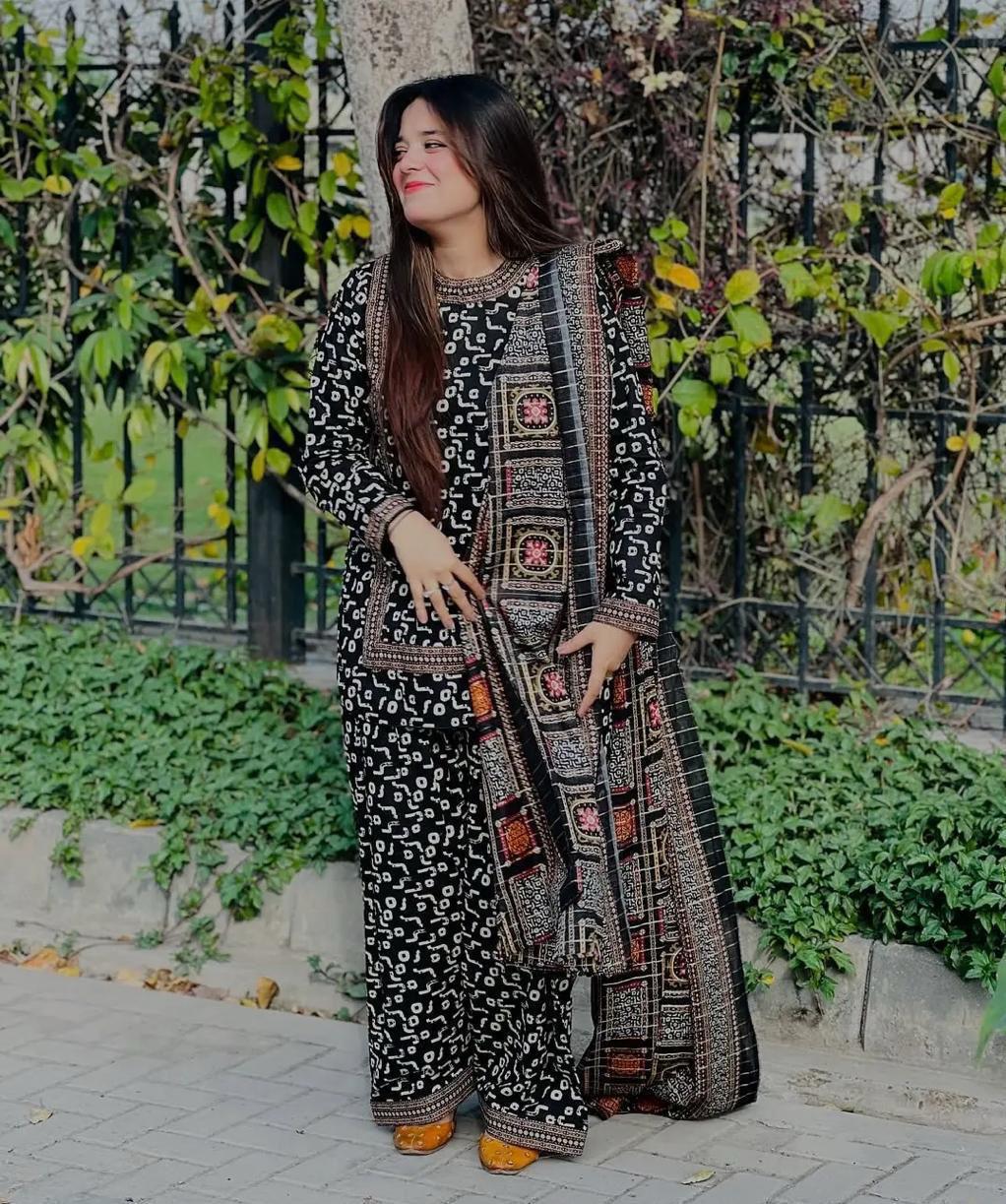 BINSAEED 3PC Khaddar Collection – Printed Winter Suits